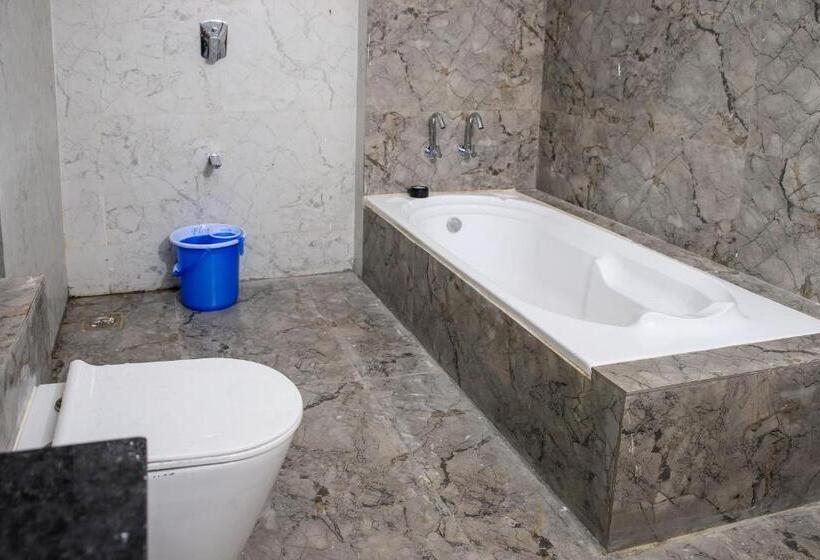 فندق Kardhar Inn