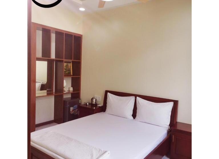 هتل Khách Sạn Cúc Phương