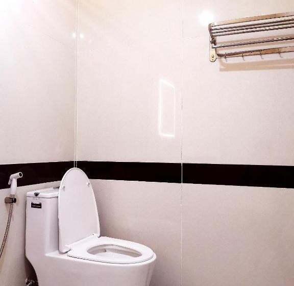 هتل Khách Sạn Cúc Phương