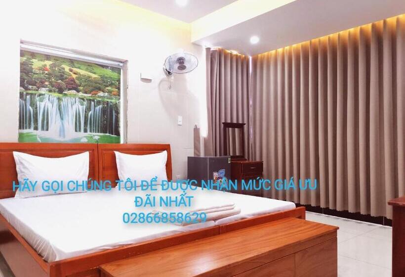 هتل Khách Sạn Cúc Phương