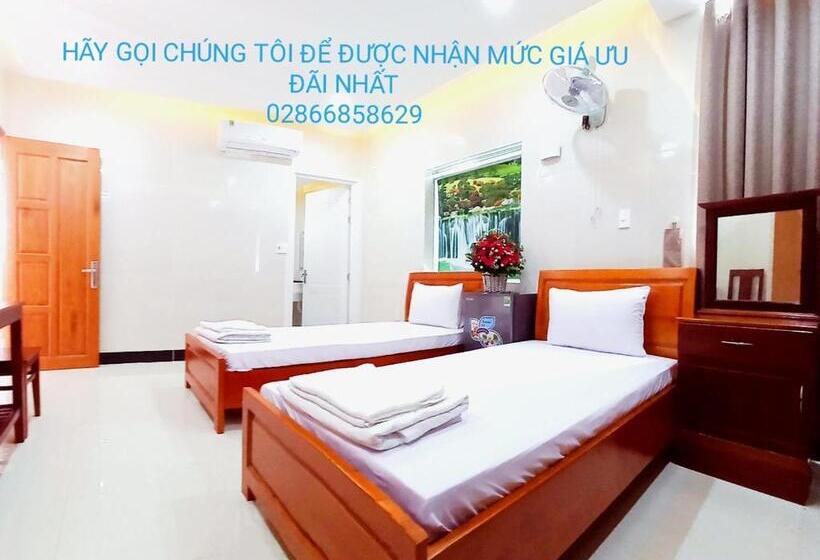 هتل Khách Sạn Cúc Phương