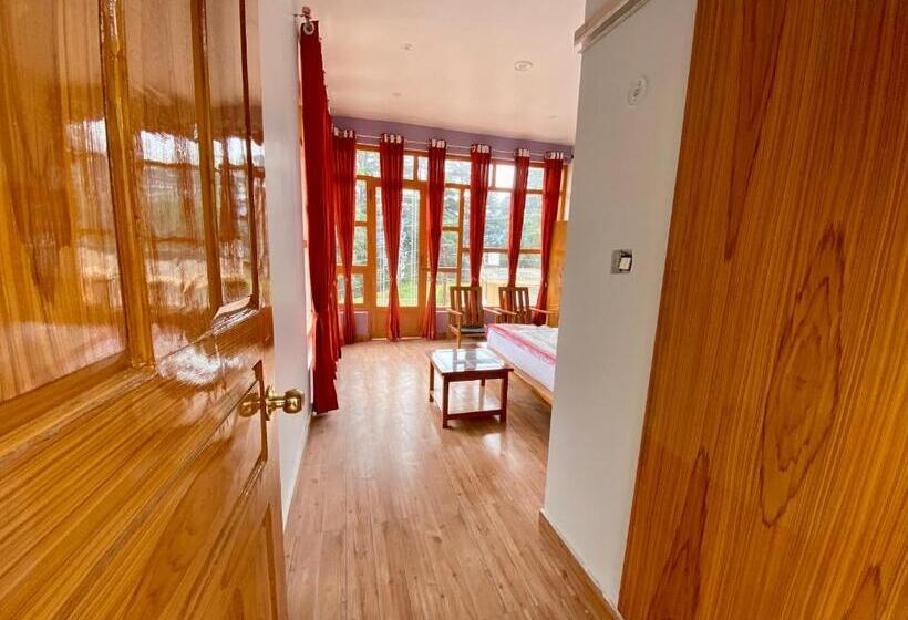 ホテル Mansarovar Inn