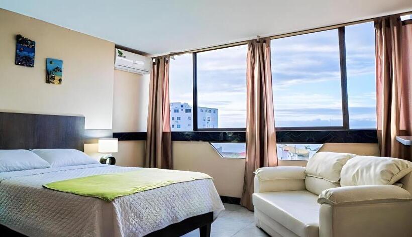 فندق Manta Beach Madrigal