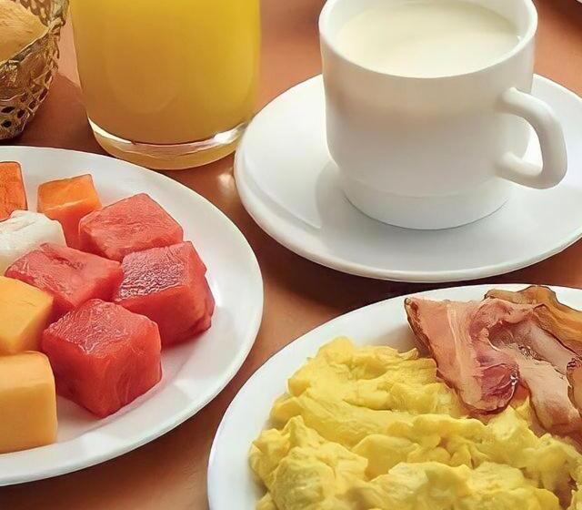 فندق Manta Beach Madrigal