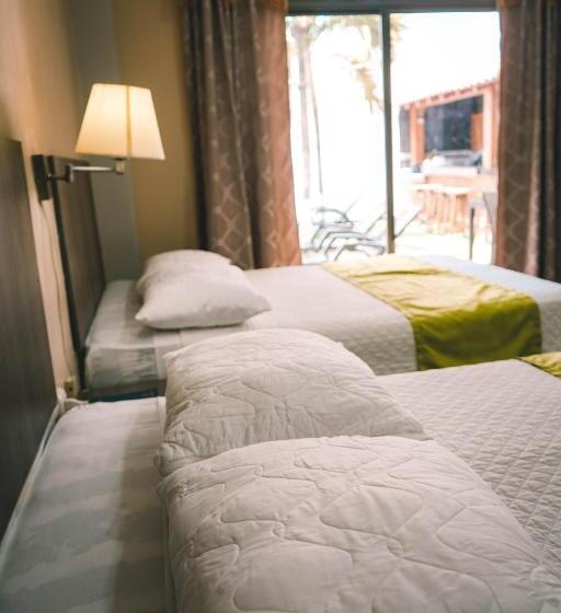 فندق Manta Beach Madrigal