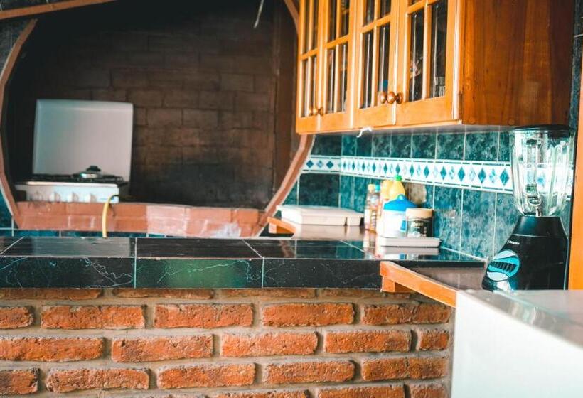 فندق Manta Beach Madrigal