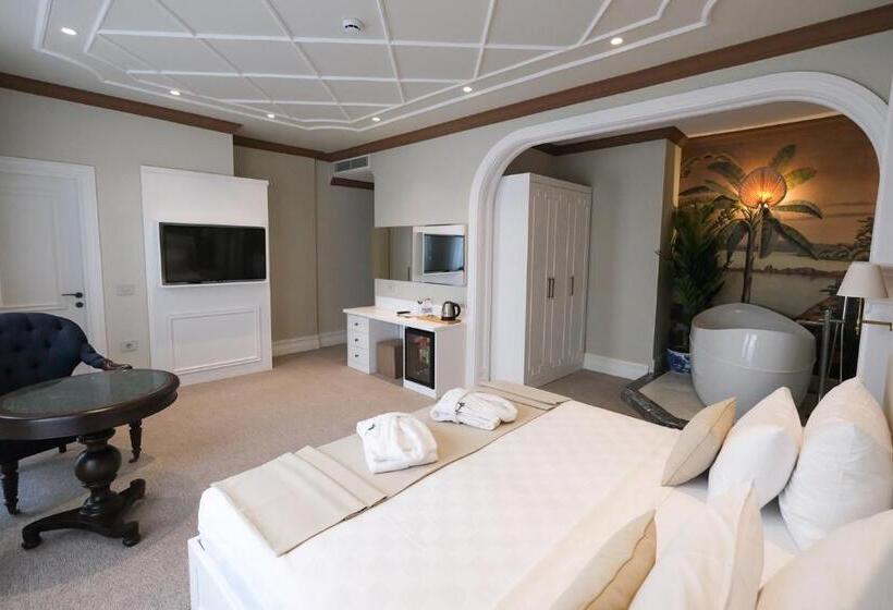 Dbd Hotel Bayraklı