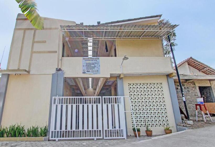 בית מלון כפרי Oyo 93034 Ayri Home