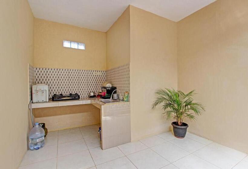 فندق Oyo 93034 Ayri Home