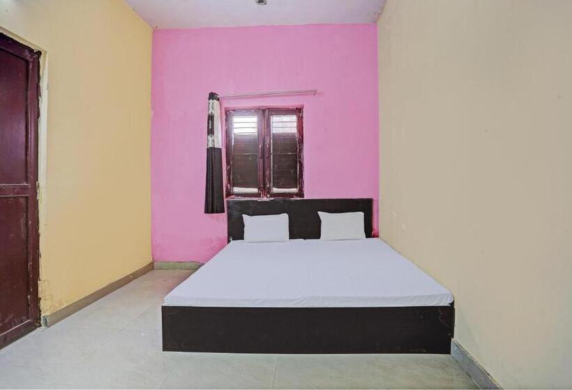 Отель Oyo Kamla Banquet Hall