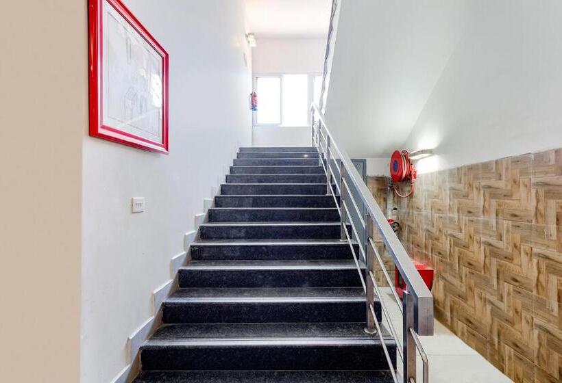 Fabhotel Perfect Stays Nr Sivet College & National Institute Of Ocean Technology