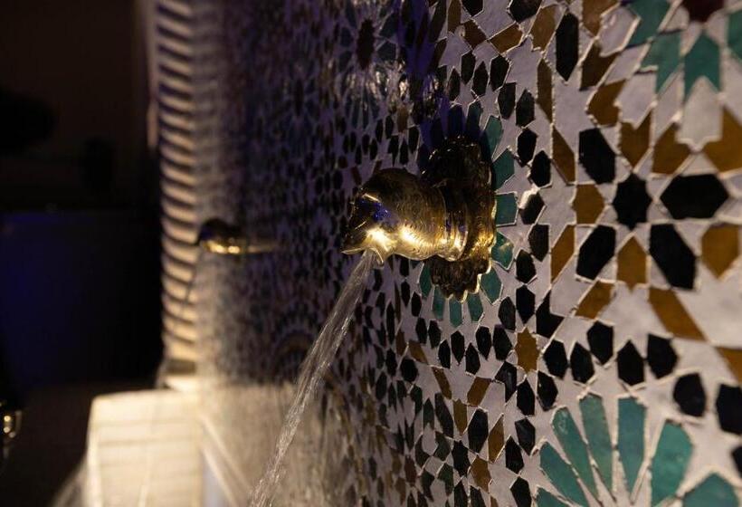 酒店 Riad Fes Ziyat & Spa