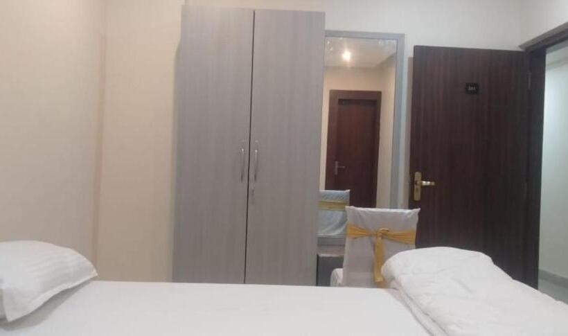 酒店 Rise & Dine Restaurant & Banquet