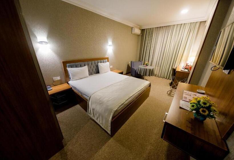 בית מלון כפרי Royal Sapphire Baku