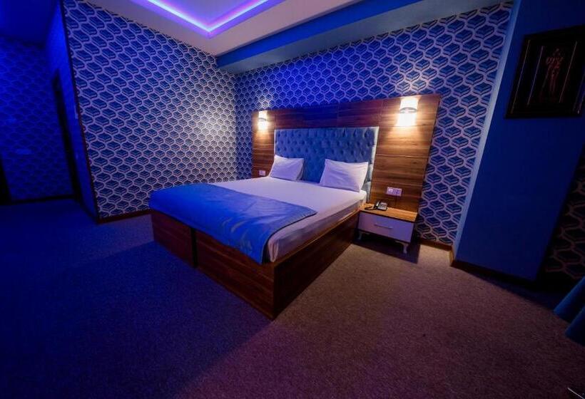 בית מלון כפרי Royal Sapphire Baku