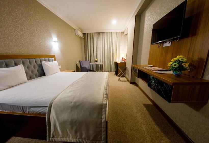 בית מלון כפרי Royal Sapphire Baku