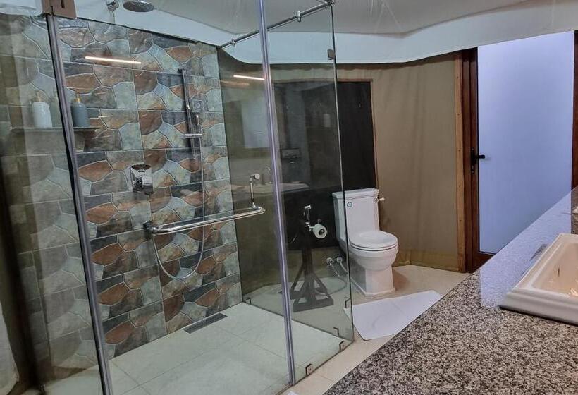 בית מלון כפרי Saja And Sal The Chief S Tent