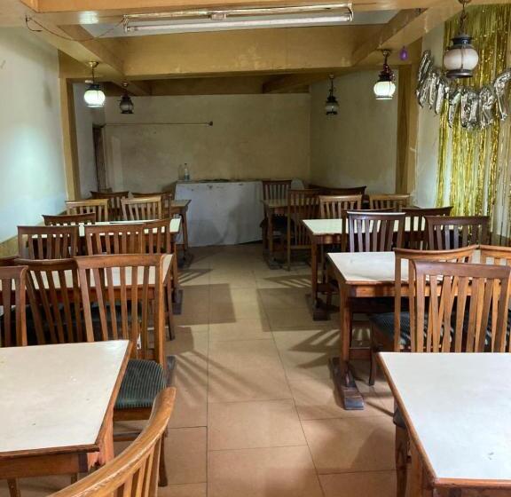 فندق Sandhu Farm House