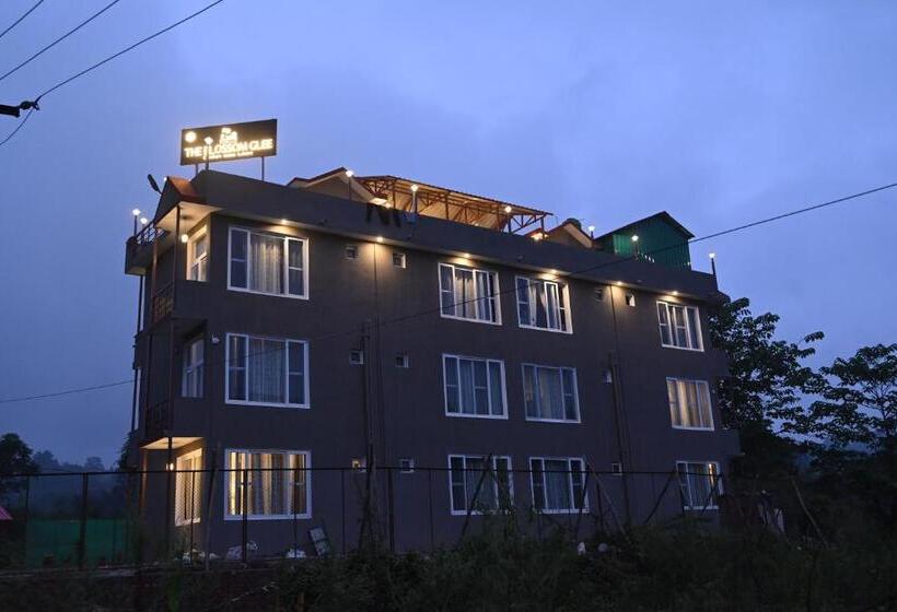 בית מלון כפרי The Blossom Glee