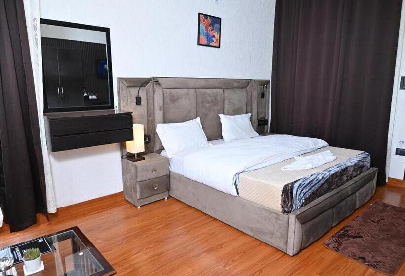 בית מלון כפרי The Blossom Glee