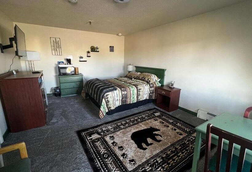 فندق The Kenai Inn