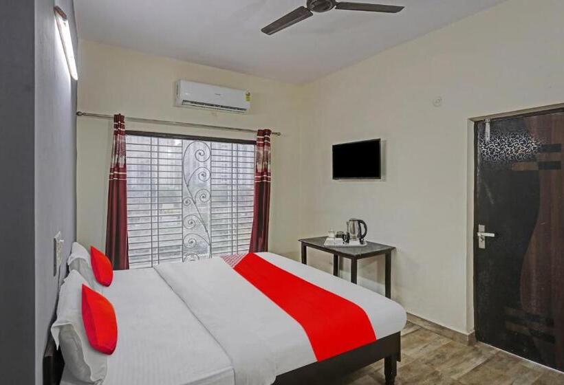 ホテル The Royale Stay