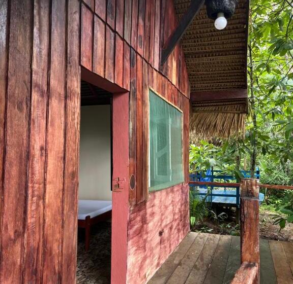 ホテル Trapiche Eco Amazon Lodge