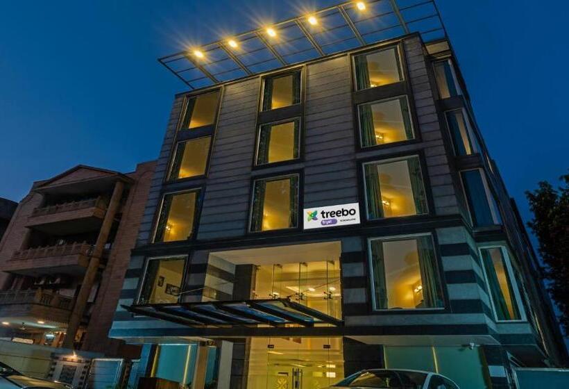 Отель Treebo Premium Rose Mallow