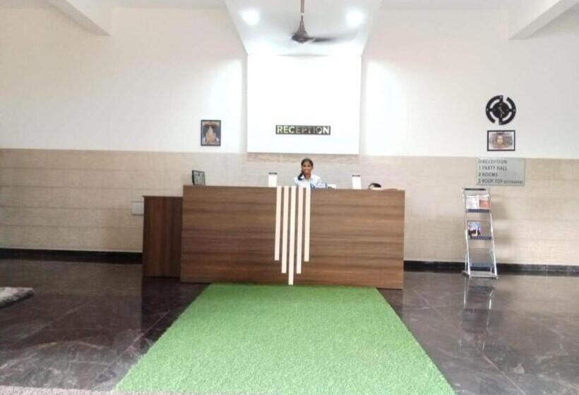 酒店 Usha Boardingandlodging