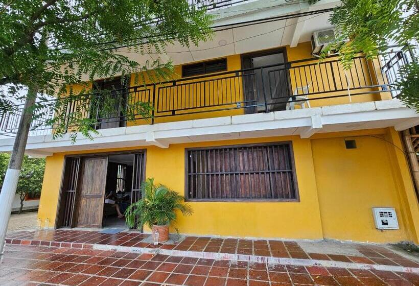 בית מלון כפרי Victoria Queen Villavieja