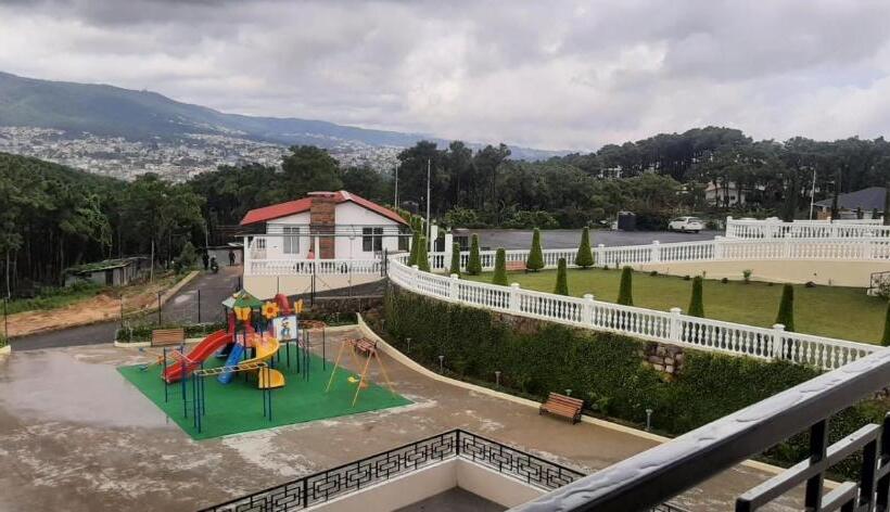 בית מלון כפרי Windermere