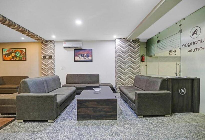 Отель Wish Leisure, Noida, Sector 104