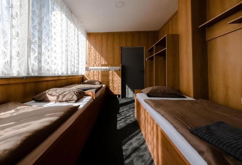 酒店 Zimní Stadion Slaný