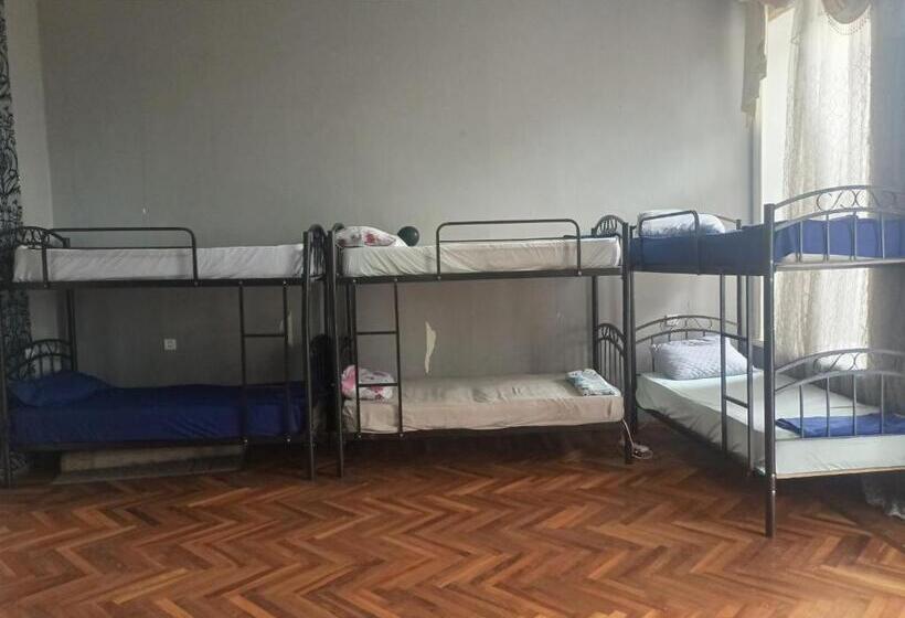 Mini Budget Baku Hostel