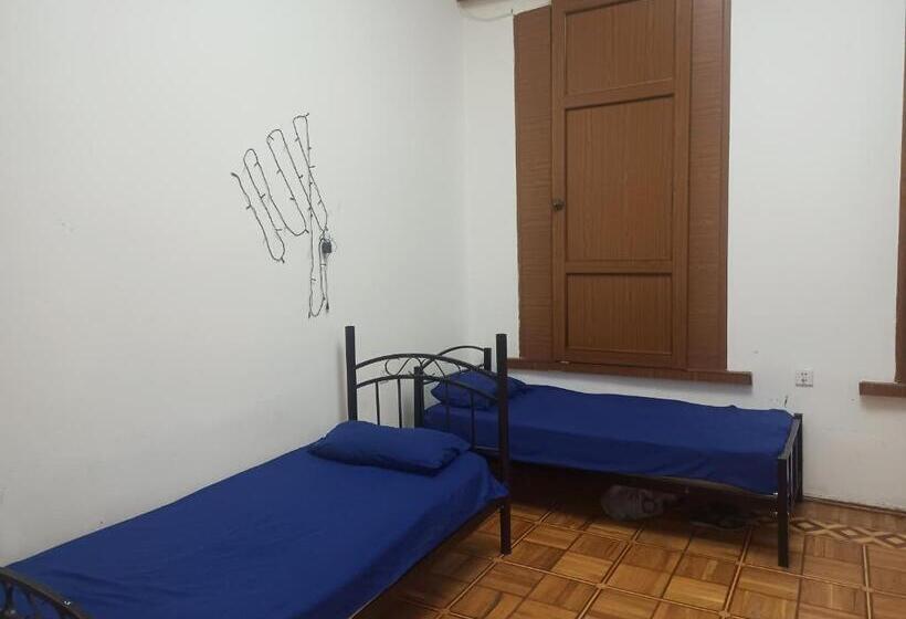 Mini Budget Baku Hostel