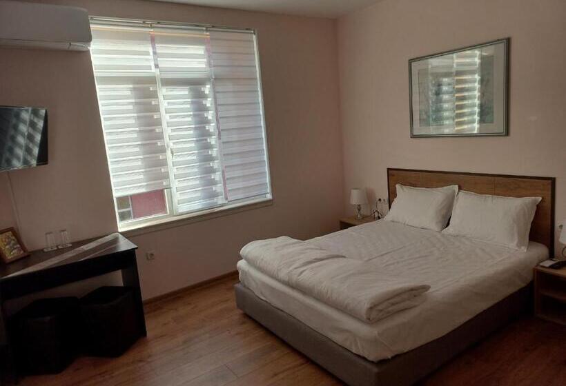 Pensionat стаи за гости Toda