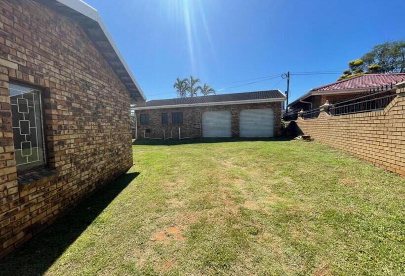 פנסיון Aloisia S Guest House