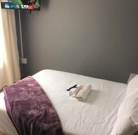 پانسیون De Capital Guest House