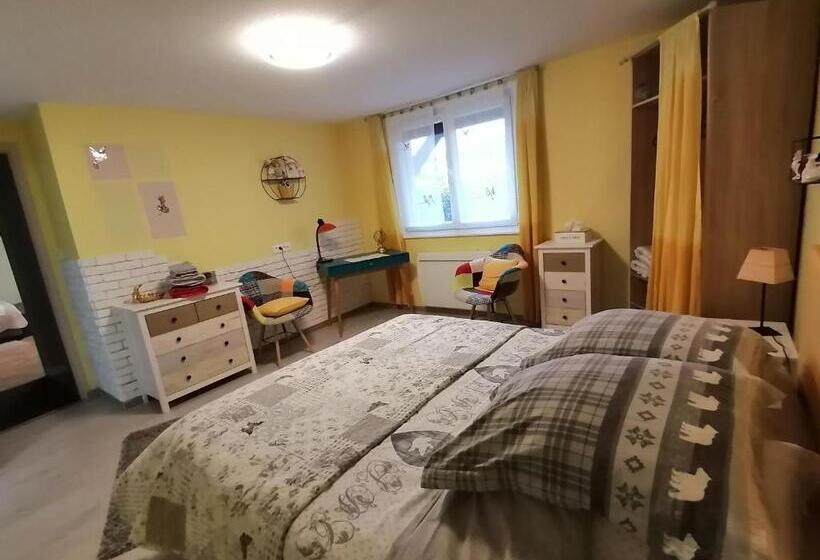ペンション Chambre Douillette Pour 2 à Bruyères   Proche Centre Et Randonnées   Fr 1 589 602