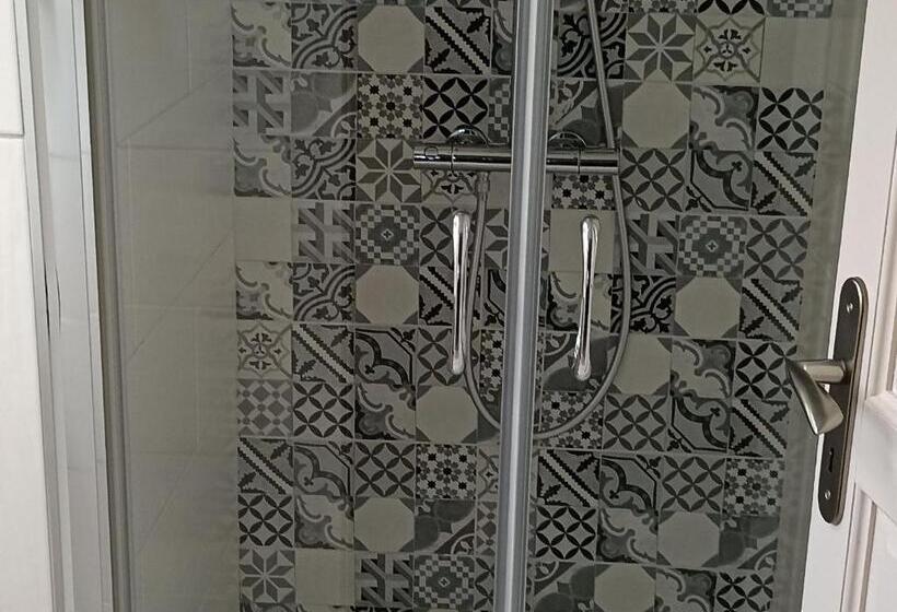 بنسيون Chambre Douillette Pour 2 à Bruyères   Proche Centre Et Randonnées   Fr 1 589 602