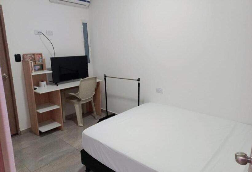 펜션 Hostal Emanuel