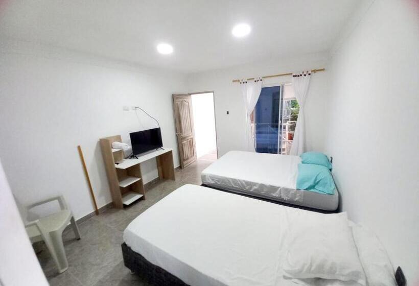 פנסיון Hostal Emanuel