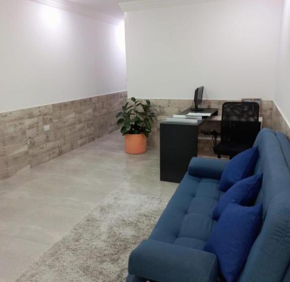 פנסיון Hostal Emanuel