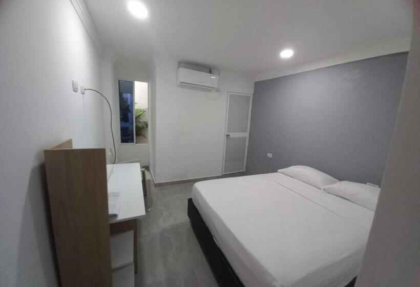 פנסיון Hostal Emanuel