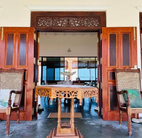 膳宿费 House By The Sea By Dbi