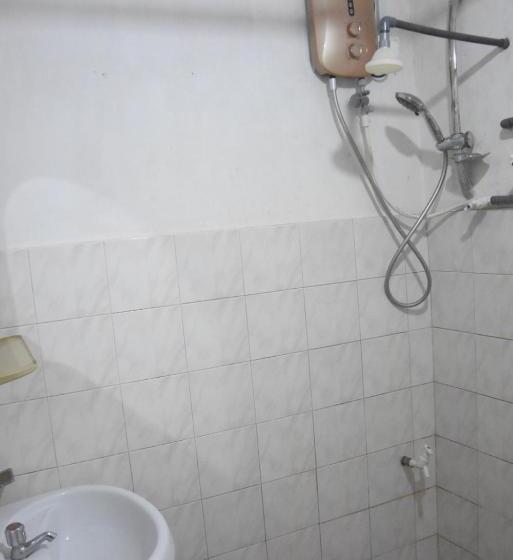 פנסיון Lion Guest Anuradhapura