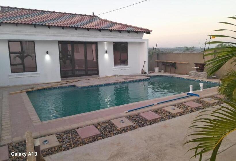 ペンション Ndivho Guesthouse