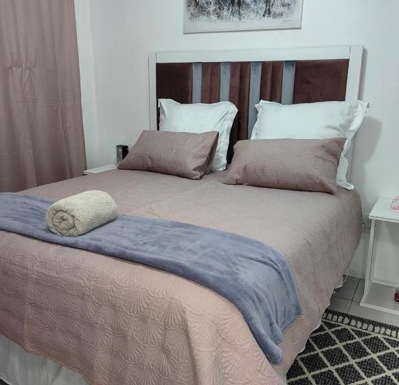 פנסיון Ngqamakwe Luxury Guest House And Conference Centre