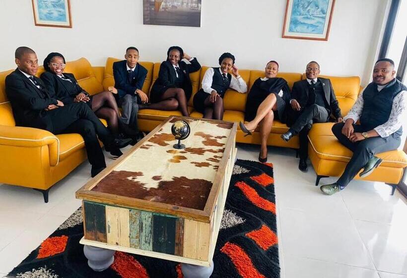 بنسيون Ngqamakwe Luxury Guest House And Conference Centre