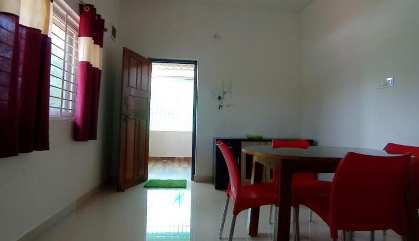 פנסיון Parvati S Homestay